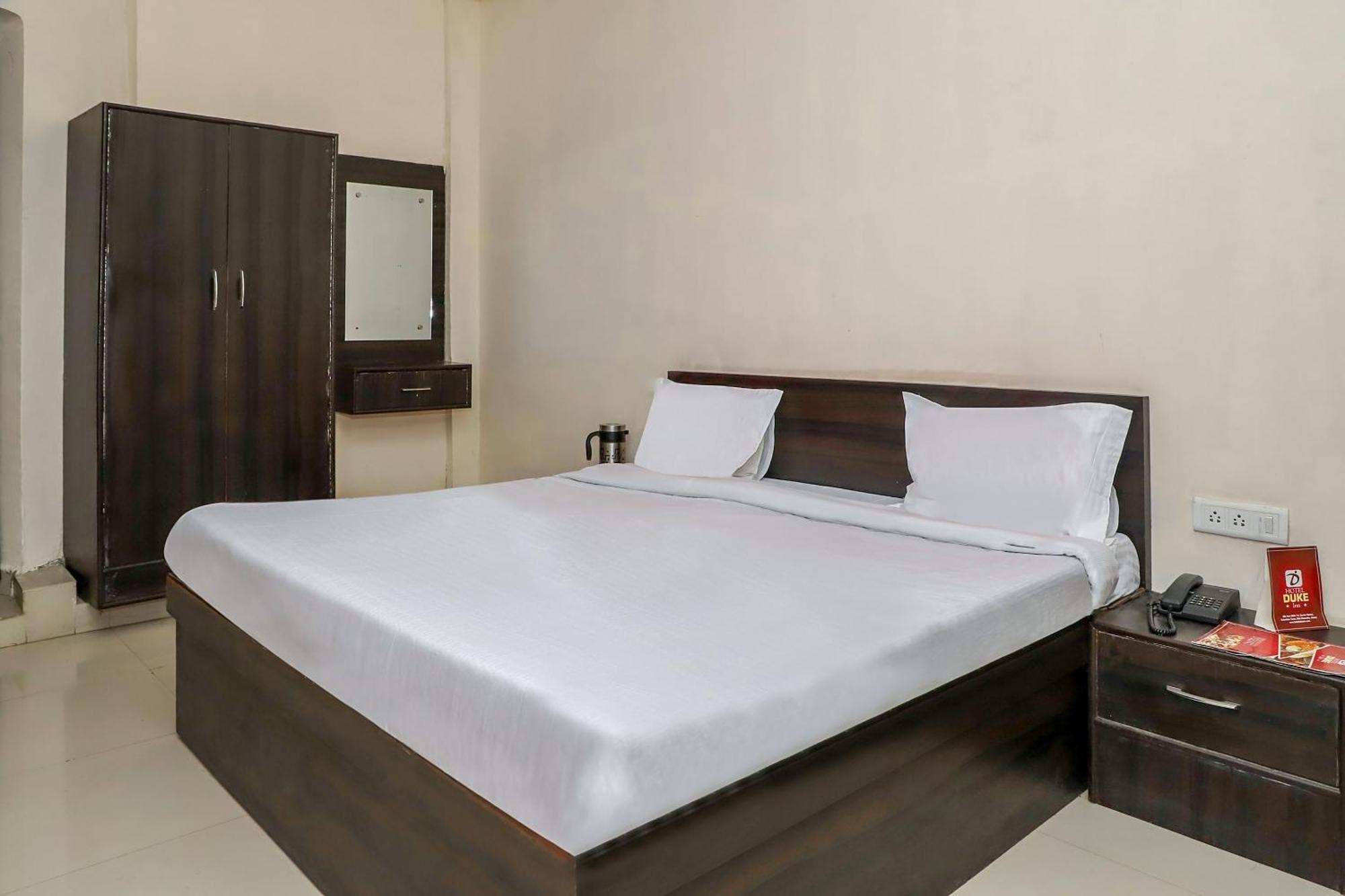 Oyo Hotel Duke Inn Jhānsi Esterno foto